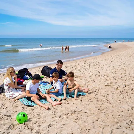 4 Person On A Apartament