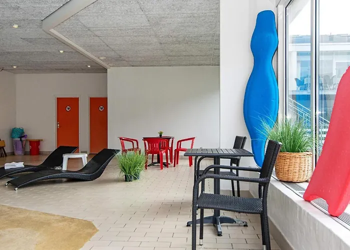 Apartment 4 Person On A